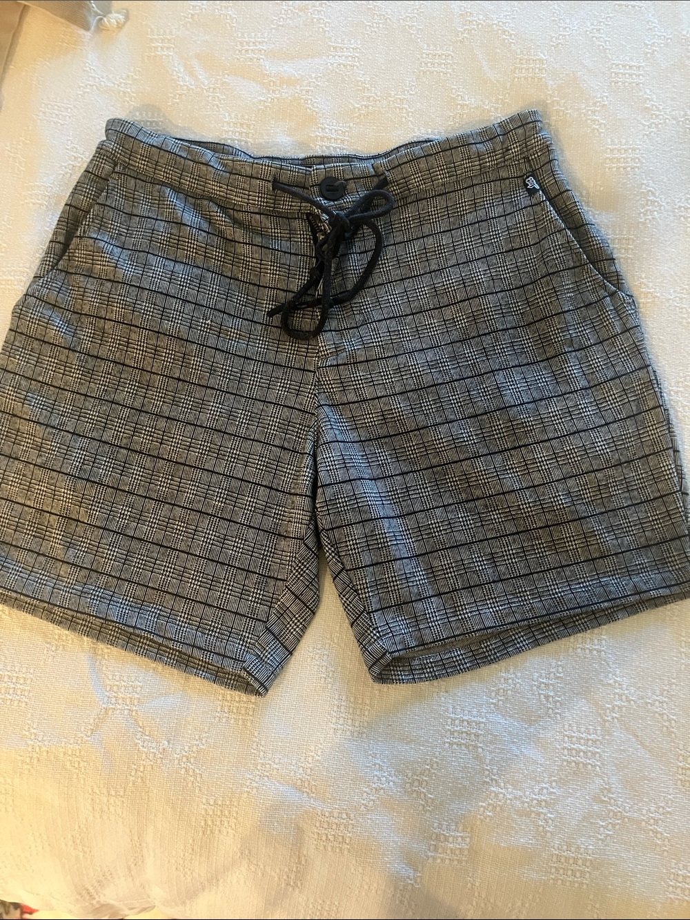 Lost Men's Gray Plaid Flat Front Shorts